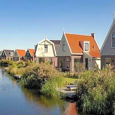 Appartement Spacious On The Markermeer Uitdam