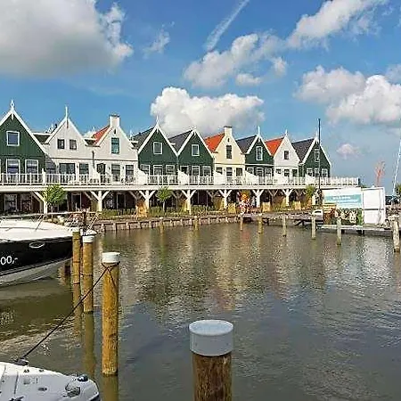 Spacious On The Markermeer