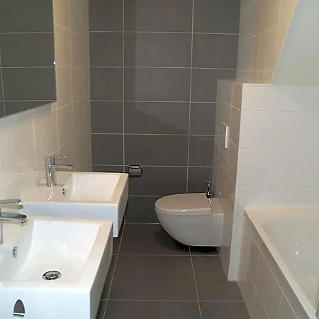 Spacious On The Markermeer Apartamento Uitdam