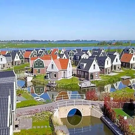 Apartamento Spacious On The Markermeer Uitdam