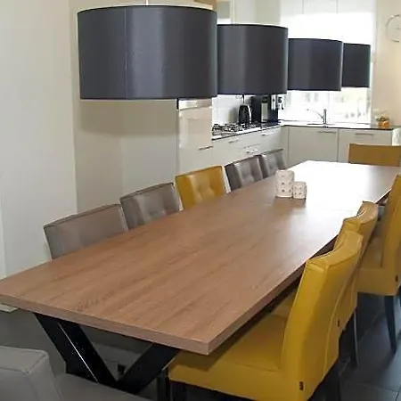 Spacious On The Markermeer Appartement Uitdam