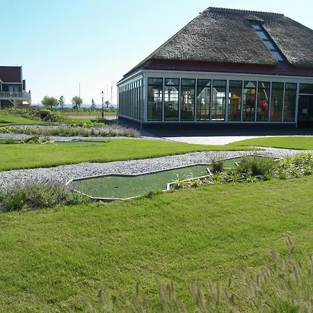Spacious On The Markermeer Apartment Uitdam