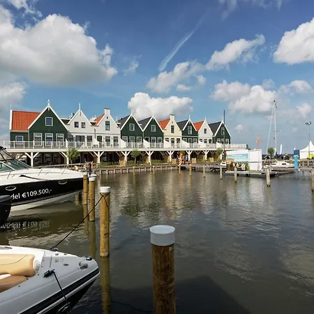 Spacious On The Markermeer