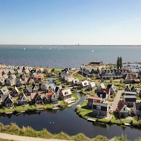 Spacious On The Markermeer Apartment