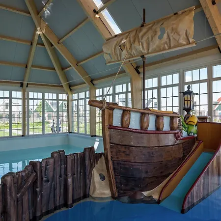 Apartment Spacious On The Markermeer